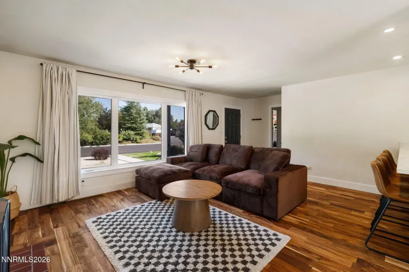 1720 Allen, Reno, Nevada 89509, 3 Bedrooms Bedrooms, ,2 BathroomsBathrooms,Residential,Residential,Allen,0,260012302