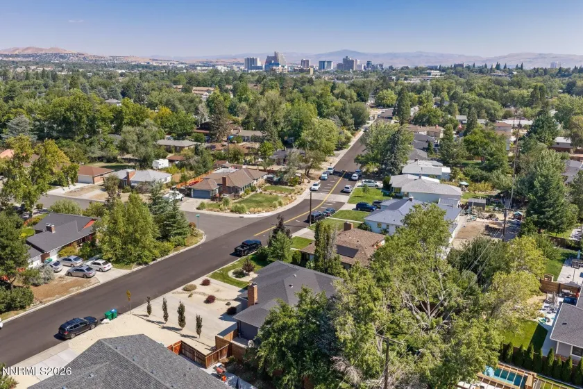 1720 Allen, Reno, Nevada 89509, 3 Bedrooms Bedrooms, ,2 BathroomsBathrooms,Residential,Residential,Allen,0,260012302