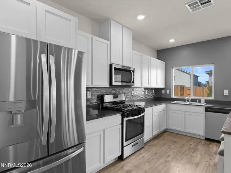 8851 Trifid, Reno, Nevada 89506, 4 Bedrooms Bedrooms, ,3 BathroomsBathrooms,Residential,Residential,Trifid,0,260012304