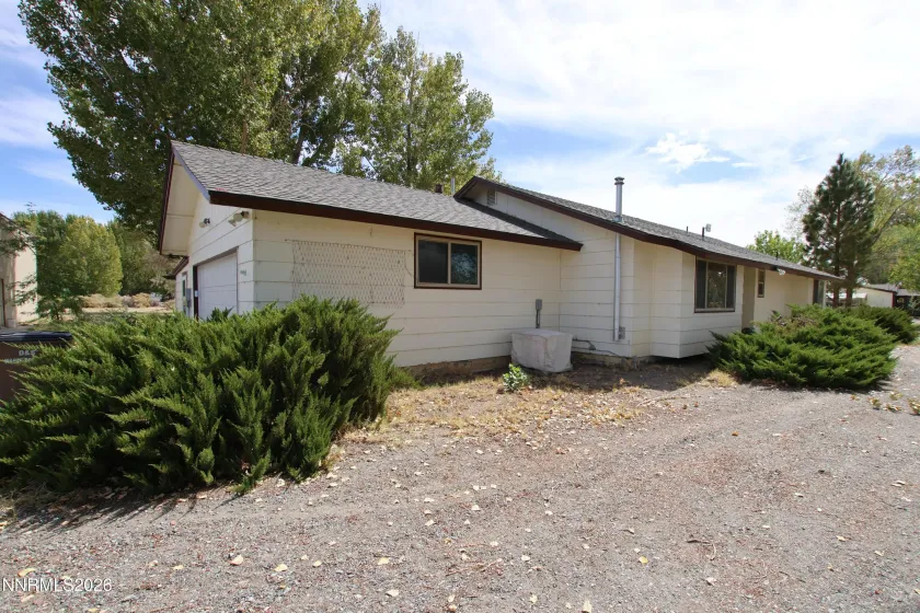 63 Tucker, Yerington, Nevada 89447, 2 Bedrooms Bedrooms, ,2 BathroomsBathrooms,Residential,Residential,Tucker,0,260012306