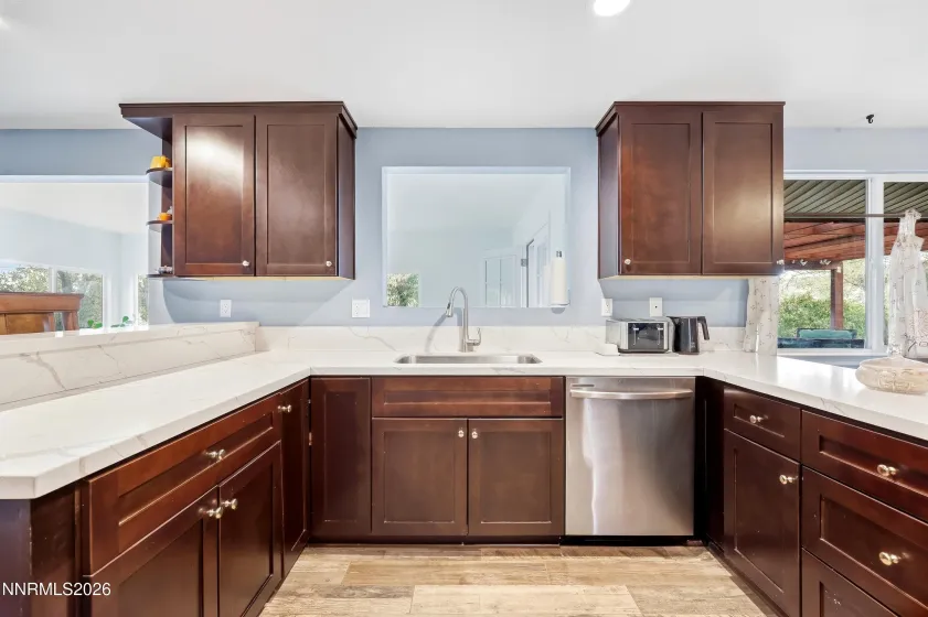 885 Winchester, Reno, Nevada 89506, 3 Bedrooms Bedrooms, ,2 BathroomsBathrooms,Residential,Residential,Winchester,0,260012310