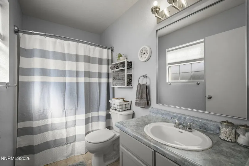 5650 El Paseo, Sparks, Nevada 89436, 2 Bedrooms Bedrooms, ,3 BathroomsBathrooms,Residential,Residential,El Paseo,0,260012311