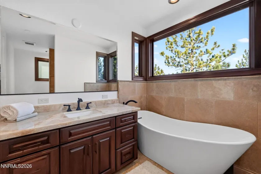 625 Point, Zephyr Cove, Nevada 89448, 4 Bedrooms Bedrooms, ,5 BathroomsBathrooms,Residential,Residential,Point,0,260012321