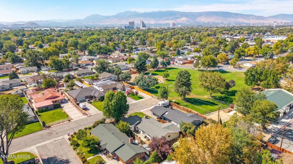 12 Quail, Sparks, Nevada 89431, 3 Bedrooms Bedrooms, ,2 BathroomsBathrooms,Residential,Residential,Quail,0,260012323