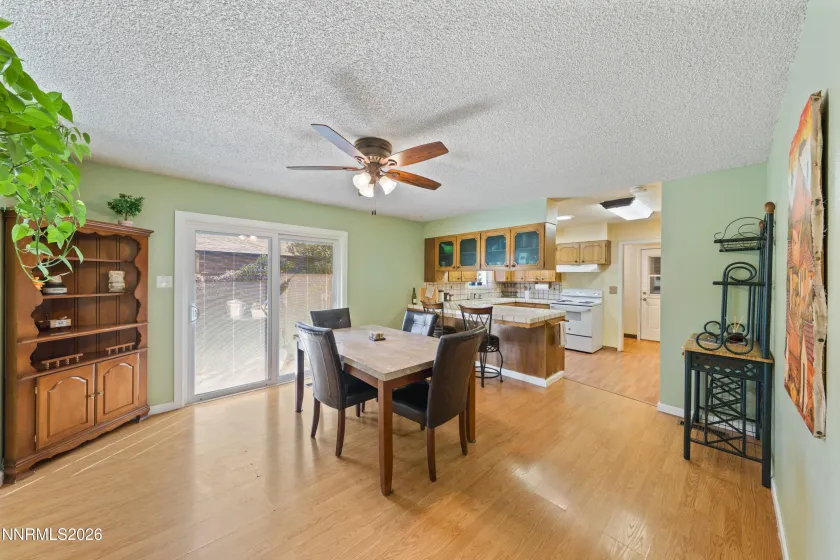 12 Quail, Sparks, Nevada 89431, 3 Bedrooms Bedrooms, ,2 BathroomsBathrooms,Residential,Residential,Quail,0,260012323