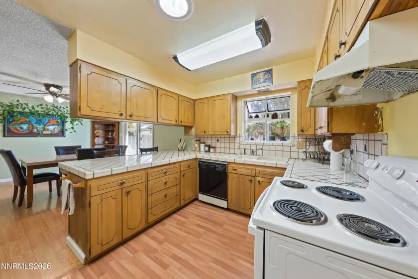 12 Quail, Sparks, Nevada 89431, 3 Bedrooms Bedrooms, ,2 BathroomsBathrooms,Residential,Residential,Quail,0,260012323