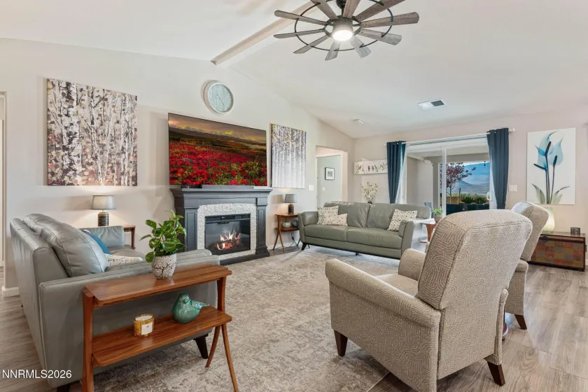 151 Snow, Dayton, Nevada 89403, 5 Bedrooms Bedrooms, ,3 BathroomsBathrooms,Residential,Residential,Snow,0,260012325