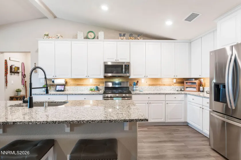 151 Snow, Dayton, Nevada 89403, 5 Bedrooms Bedrooms, ,3 BathroomsBathrooms,Residential,Residential,Snow,0,260012325