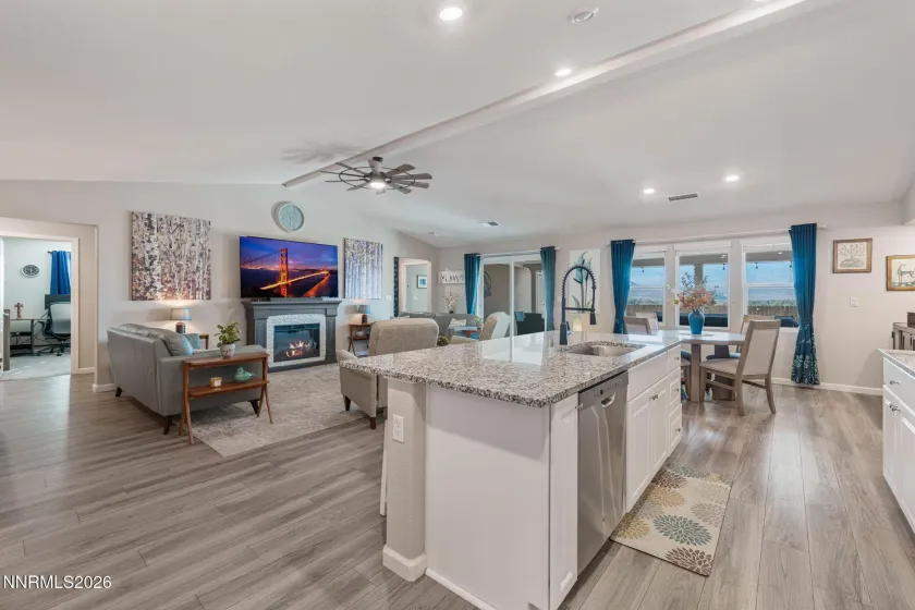 151 Snow, Dayton, Nevada 89403, 5 Bedrooms Bedrooms, ,3 BathroomsBathrooms,Residential,Residential,Snow,0,260012325