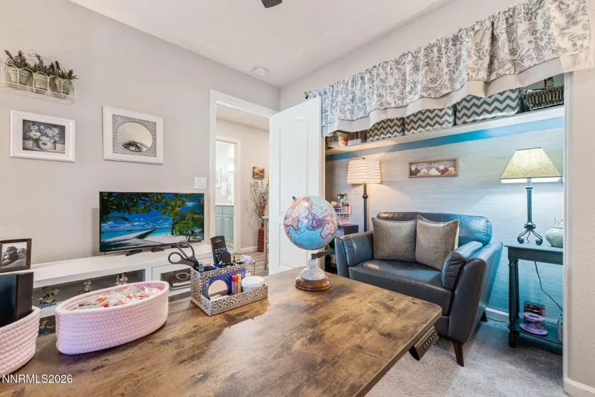 151 Snow, Dayton, Nevada 89403, 5 Bedrooms Bedrooms, ,3 BathroomsBathrooms,Residential,Residential,Snow,0,260012325