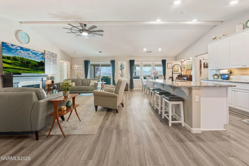 151 Snow, Dayton, Nevada 89403, 5 Bedrooms Bedrooms, ,3 BathroomsBathrooms,Residential,Residential,Snow,0,260012325