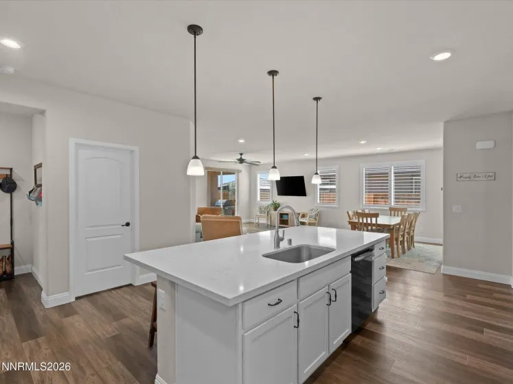530 Coulee Mdw, Spanish Springs, Nevada 89441, 3 Bedrooms Bedrooms, ,2 BathroomsBathrooms,Residential,Residential,Coulee Mdw,0,260012328