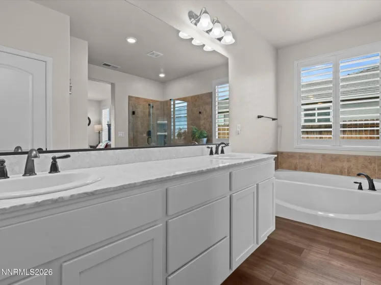 530 Coulee Mdw, Spanish Springs, Nevada 89441, 3 Bedrooms Bedrooms, ,2 BathroomsBathrooms,Residential,Residential,Coulee Mdw,0,260012328