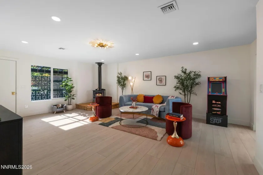 1475 Nixon, Reno, Nevada 89509, 4 Bedrooms Bedrooms, ,2 BathroomsBathrooms,Residential,Residential,Nixon,0,260012329