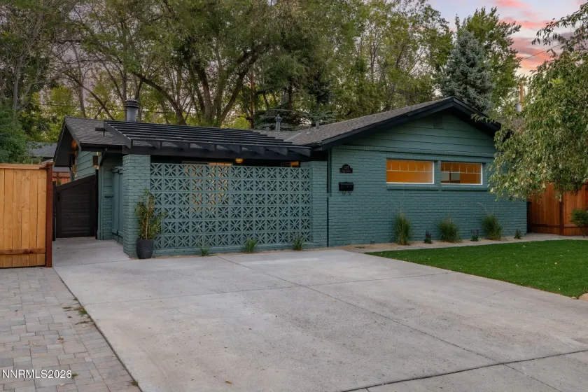 1475 Nixon, Reno, Nevada 89509, 4 Bedrooms Bedrooms, ,2 BathroomsBathrooms,Residential,Residential,Nixon,0,260012329