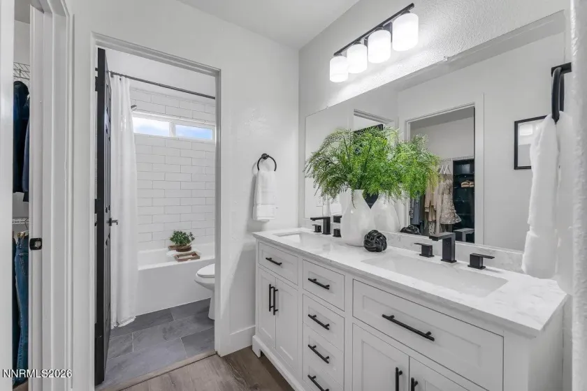 1364 Molly, Carson City, Nevada 89706, 3 Bedrooms Bedrooms, ,3 BathroomsBathrooms,Residential,Residential,Molly,0,260012331