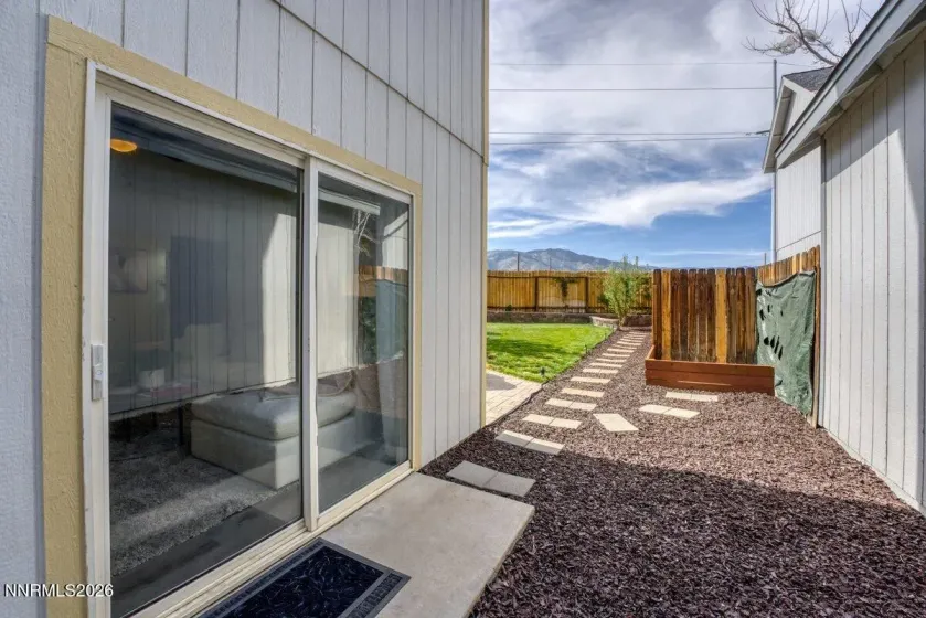 1364 Molly, Carson City, Nevada 89706, 3 Bedrooms Bedrooms, ,3 BathroomsBathrooms,Residential,Residential,Molly,0,260012331