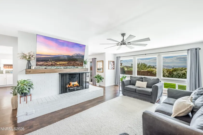 3400 Lodestar, Reno, Nevada 89503, 4 Bedrooms Bedrooms, ,2 BathroomsBathrooms,Residential,Residential,Lodestar,0,260012334