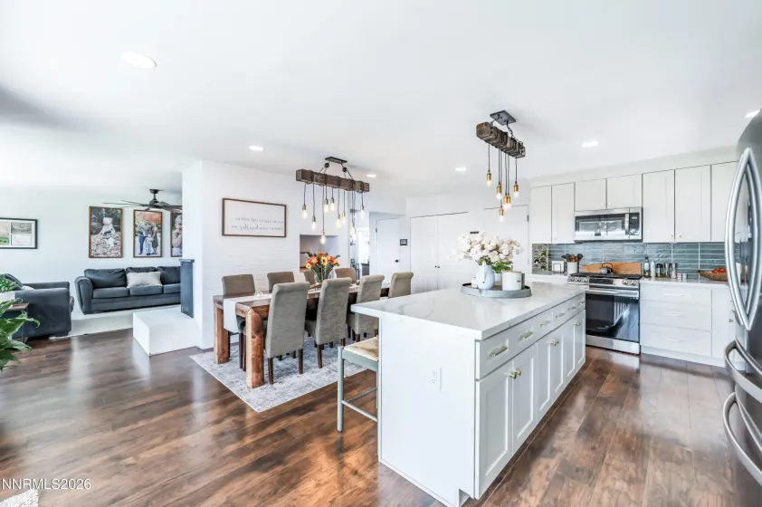 3400 Lodestar, Reno, Nevada 89503, 4 Bedrooms Bedrooms, ,2 BathroomsBathrooms,Residential,Residential,Lodestar,0,260012334