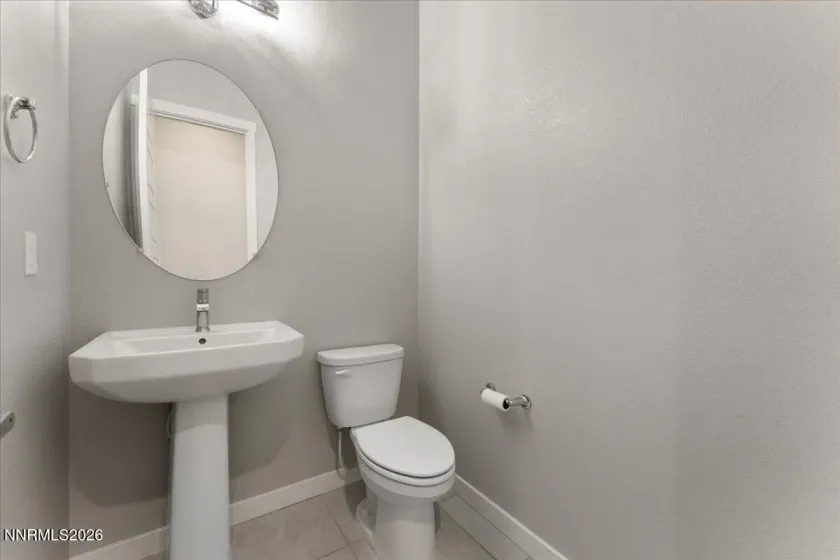 1227 Silver View, Sparks, Nevada 89436, 4 Bedrooms Bedrooms, ,4 BathroomsBathrooms,Residential,Residential,Silver View,0,260012340