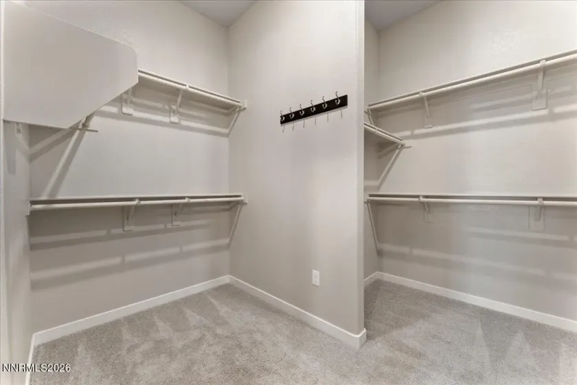 1227 Silver View, Sparks, Nevada 89436, 4 Bedrooms Bedrooms, ,4 BathroomsBathrooms,Residential,Residential,Silver View,0,260012340