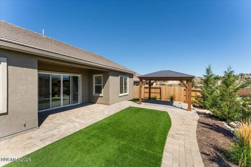 1227 Silver View, Sparks, Nevada 89436, 4 Bedrooms Bedrooms, ,4 BathroomsBathrooms,Residential,Residential,Silver View,0,260012340