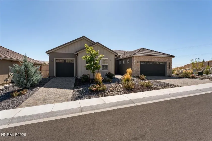 1227 Silver View, Sparks, Nevada 89436, 4 Bedrooms Bedrooms, ,4 BathroomsBathrooms,Residential,Residential,Silver View,0,260012340