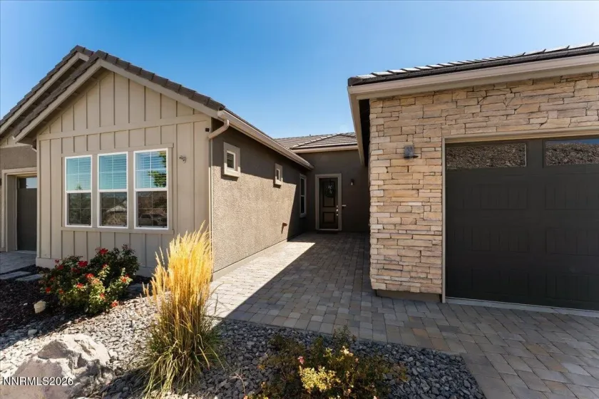 1227 Silver View, Sparks, Nevada 89436, 4 Bedrooms Bedrooms, ,4 BathroomsBathrooms,Residential,Residential,Silver View,0,260012340