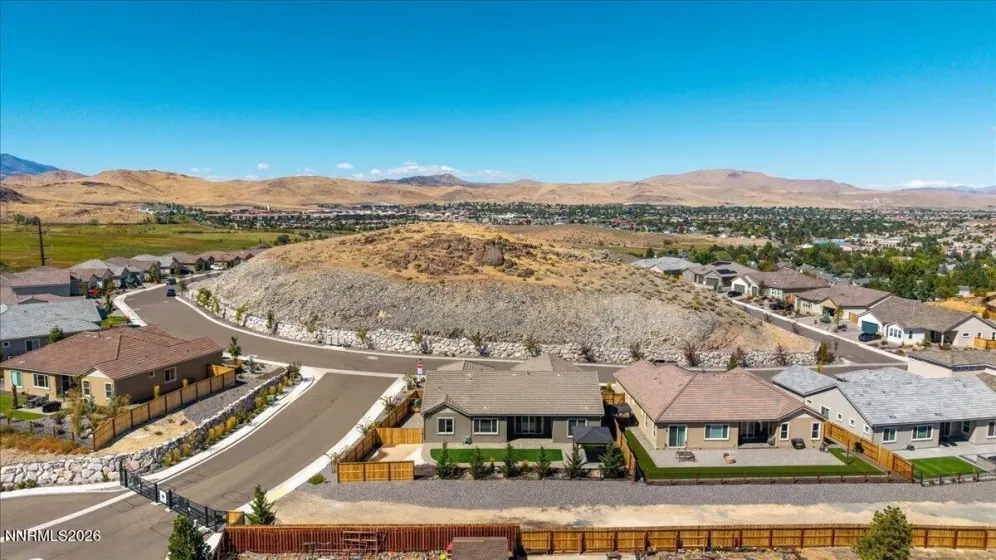 1227 Silver View, Sparks, Nevada 89436, 4 Bedrooms Bedrooms, ,4 BathroomsBathrooms,Residential,Residential,Silver View,0,260012340