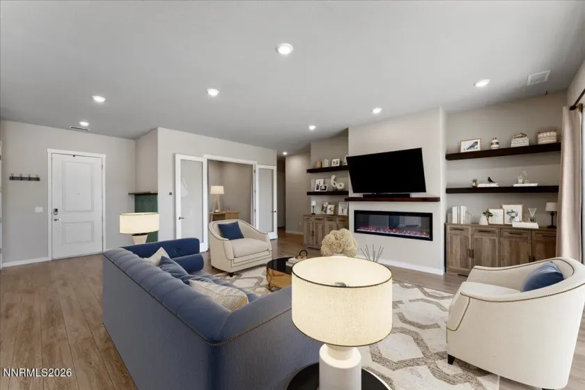 1227 Silver View, Sparks, Nevada 89436, 4 Bedrooms Bedrooms, ,4 BathroomsBathrooms,Residential,Residential,Silver View,0,260012340