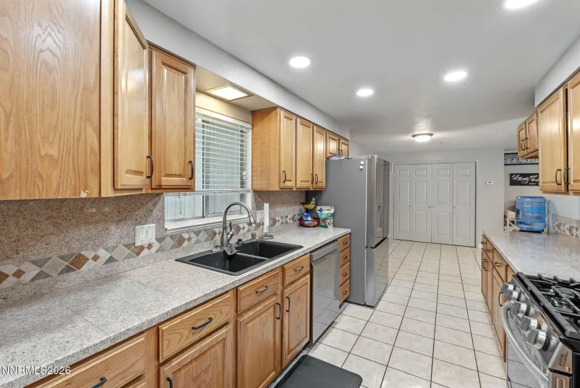 1525 Telegraph, Carson City, Nevada 89701, 3 Bedrooms Bedrooms, ,2 BathroomsBathrooms,Residential,Residential,Telegraph,0,260012341