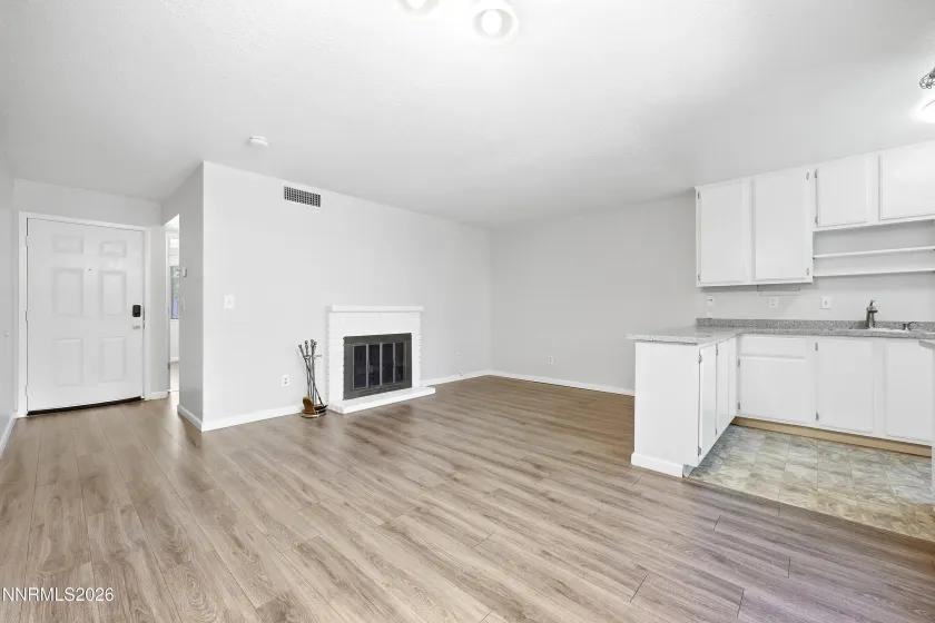 4573 Reggie, Reno, Nevada 89502, 1 Bedroom Bedrooms, ,1 BathroomBathrooms,Residential,Residential,Reggie,0,260012342