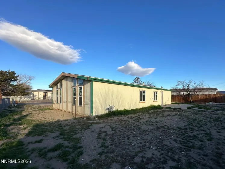 330 Parkland, Fernley, Nevada 89408, 3 Bedrooms Bedrooms, ,2 BathroomsBathrooms,Residential,Residential,Parkland,0,260009611