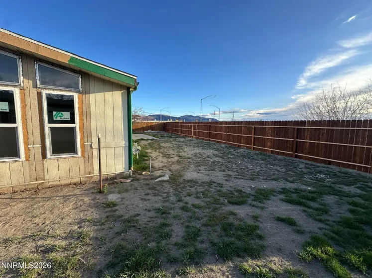 330 Parkland, Fernley, Nevada 89408, 3 Bedrooms Bedrooms, ,2 BathroomsBathrooms,Residential,Residential,Parkland,0,260009611