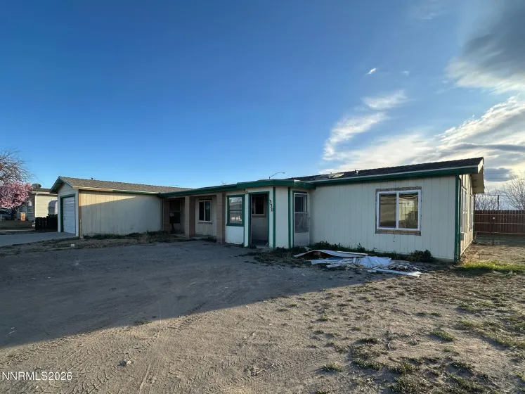 330 Parkland, Fernley, Nevada 89408, 3 Bedrooms Bedrooms, ,2 BathroomsBathrooms,Residential,Residential,Parkland,0,260009611