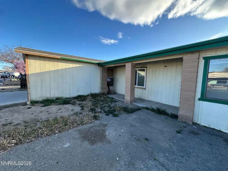 330 Parkland, Fernley, Nevada 89408, 3 Bedrooms Bedrooms, ,2 BathroomsBathrooms,Residential,Residential,Parkland,0,260009611