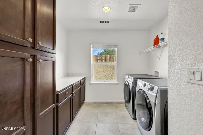 130 Hood, Dayton, Nevada 89403, 4 Bedrooms Bedrooms, ,3 BathroomsBathrooms,Residential,Residential,Hood,0,260012350