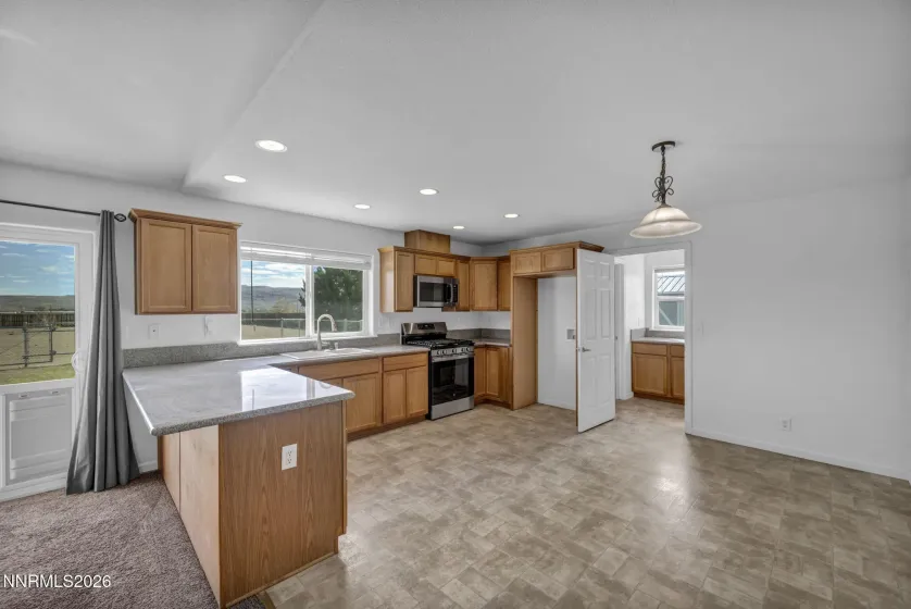 5292 Bentgrass, Stagecoach, Nevada 89429, 3 Bedrooms Bedrooms, ,2 BathroomsBathrooms,Residential,Residential,Bentgrass,0,260012363