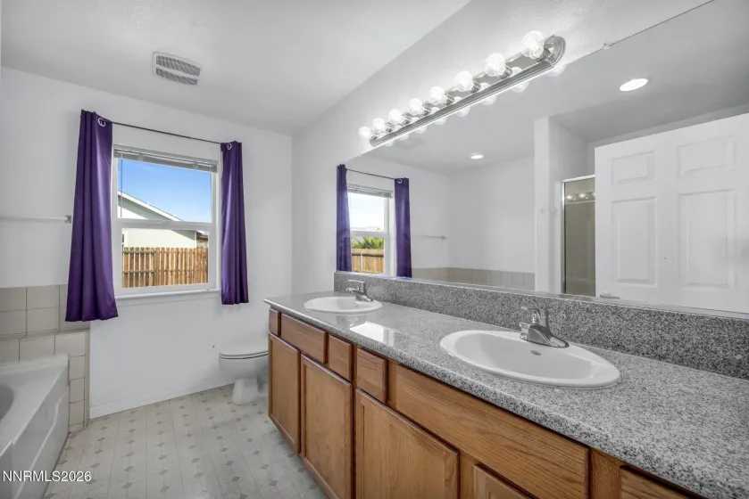 5292 Bentgrass, Stagecoach, Nevada 89429, 3 Bedrooms Bedrooms, ,2 BathroomsBathrooms,Residential,Residential,Bentgrass,0,260012363