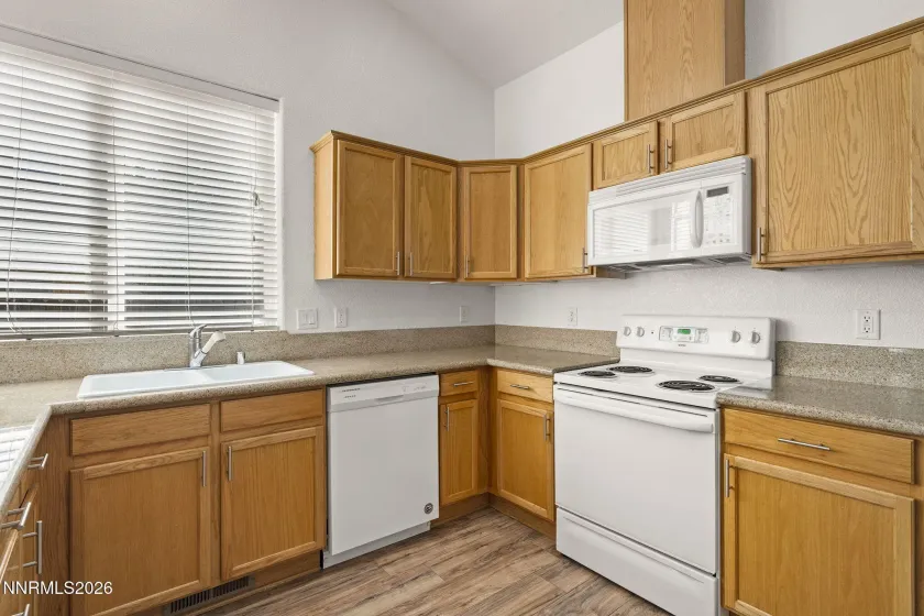 5658 Hunting Creek, Sparks, Nevada 89436, 3 Bedrooms Bedrooms, ,3 BathroomsBathrooms,Residential,Residential,Hunting Creek,0,260012366