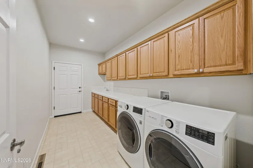 2951 San Mateo, Minden, Nevada 89423, 4 Bedrooms Bedrooms, ,3 BathroomsBathrooms,Residential,Residential,San Mateo,0,260012369