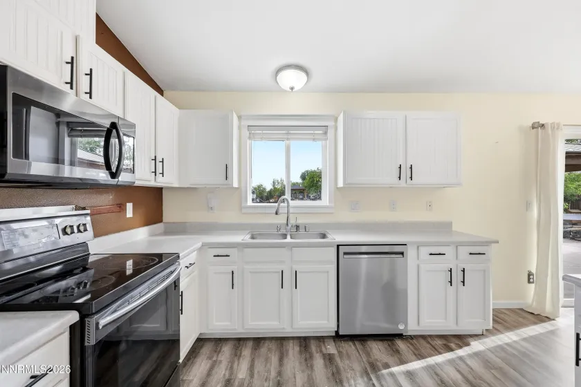 1426 Nightingale, Sparks, Nevada 89441, 3 Bedrooms Bedrooms, ,2 BathroomsBathrooms,Residential,Residential,Nightingale,0,260012371