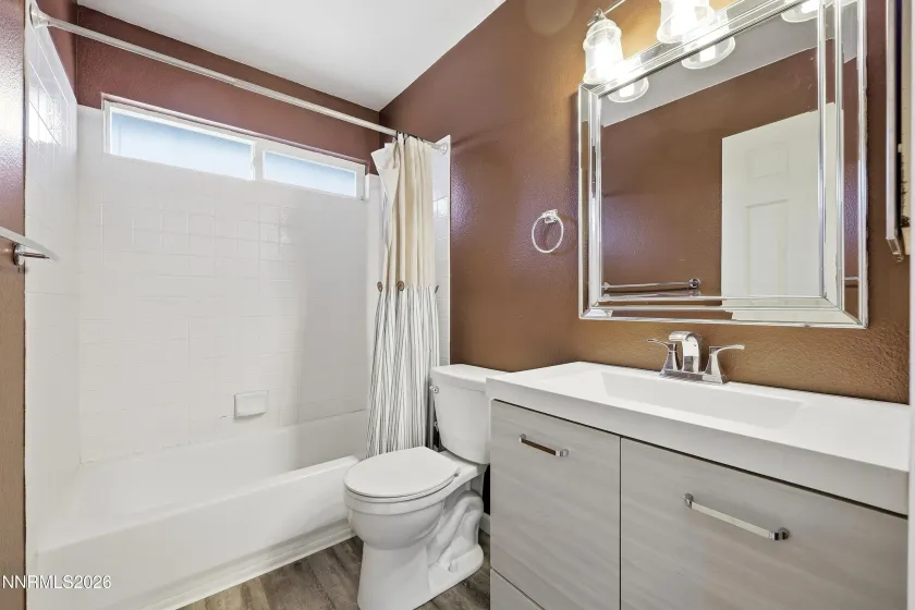 1426 Nightingale, Sparks, Nevada 89441, 3 Bedrooms Bedrooms, ,2 BathroomsBathrooms,Residential,Residential,Nightingale,0,260012371