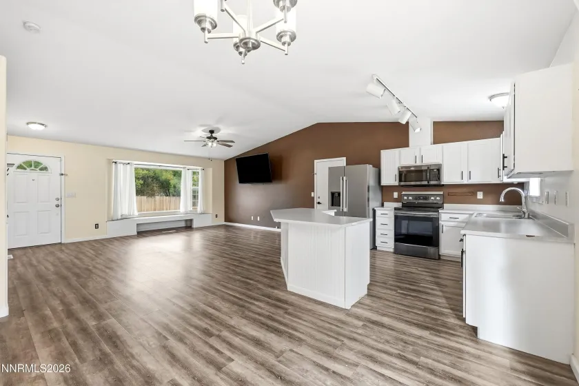 1426 Nightingale, Sparks, Nevada 89441, 3 Bedrooms Bedrooms, ,2 BathroomsBathrooms,Residential,Residential,Nightingale,0,260012371