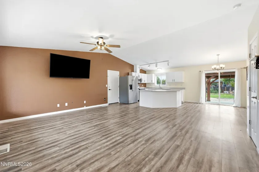 1426 Nightingale, Sparks, Nevada 89441, 3 Bedrooms Bedrooms, ,2 BathroomsBathrooms,Residential,Residential,Nightingale,0,260012371
