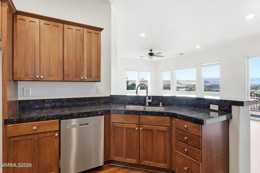 3800 Desert Fox, Sparks, Nevada 89436, 5 Bedrooms Bedrooms, ,4 BathroomsBathrooms,Residential,Residential,Desert Fox,0,260012378