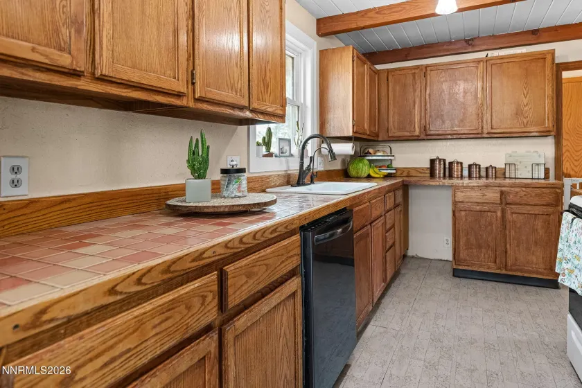 1201 Soda Lake, Fallon, Nevada 89406, 3 Bedrooms Bedrooms, ,2 BathroomsBathrooms,Residential,Residential,Soda Lake,0,260010605
