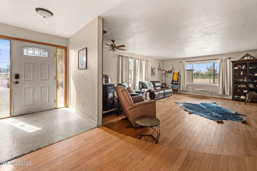 1201 Soda Lake, Fallon, Nevada 89406, 3 Bedrooms Bedrooms, ,2 BathroomsBathrooms,Residential,Residential,Soda Lake,0,260010605