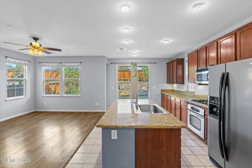6993 Sacred, Sparks, Nevada 89436, 4 Bedrooms Bedrooms, ,3 BathroomsBathrooms,Residential,Residential,Sacred,0,260012381