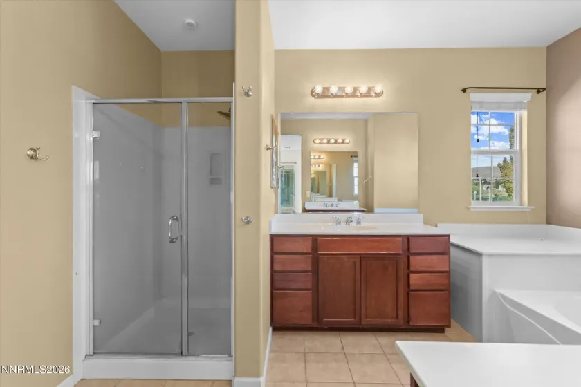 6993 Sacred, Sparks, Nevada 89436, 4 Bedrooms Bedrooms, ,3 BathroomsBathrooms,Residential,Residential,Sacred,0,260012381